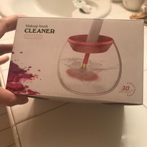 Makeup Brush Cleaner